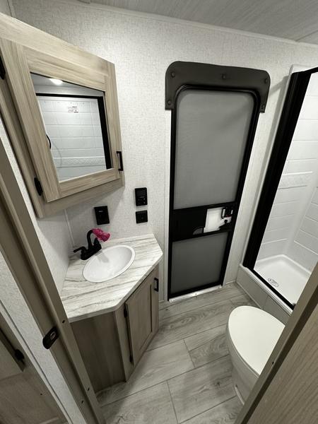 2025 Forest River Silver Lake 2700 BH - Image 16