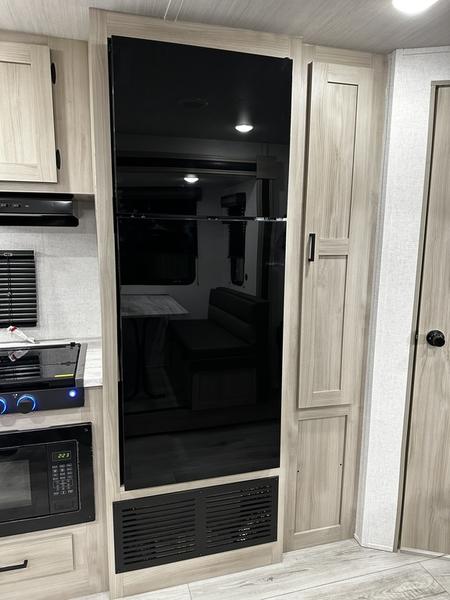 2025 Forest River Silver Lake 2700 BH - Image 11