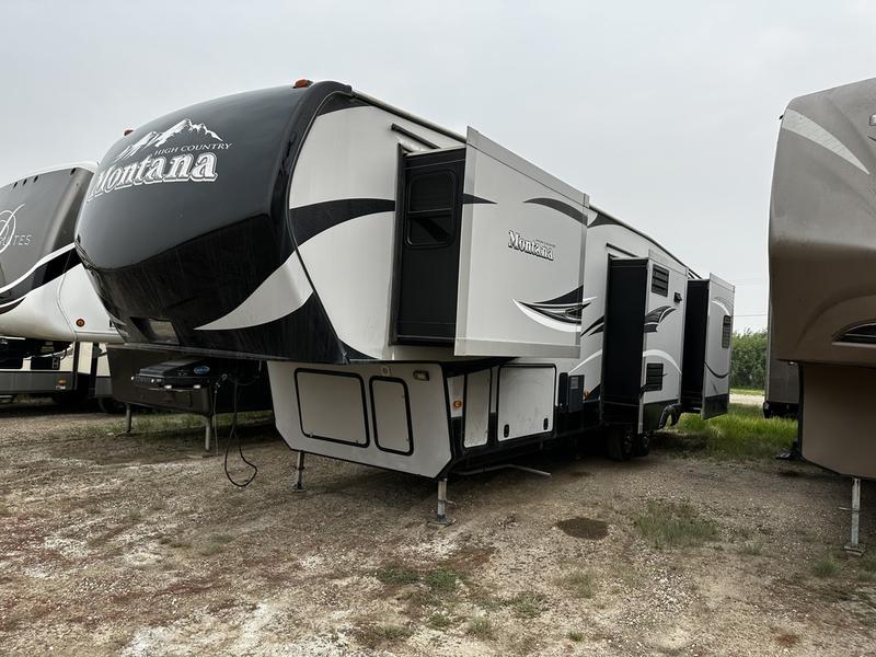 2016 Keystone RV Montana High Country 343RL - Image 2