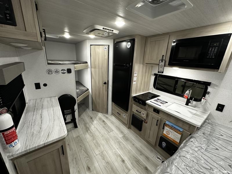 2025 Forest River Della Terra 170BHXLE - Image 4