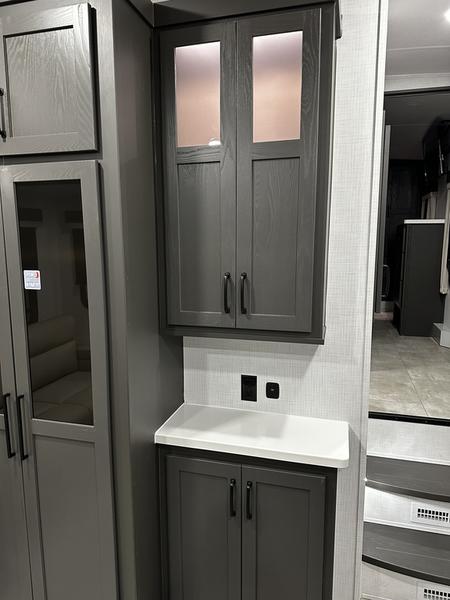 2025 Forest River Flagstaff Classic F281RK - Image 9