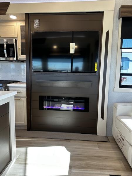 2025 Forest River Cedar Creek Cottage 40CDL - Image 12