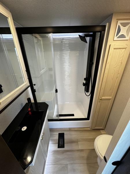 2025 Forest River Cedar Creek Cottage 40CDL - Image 31