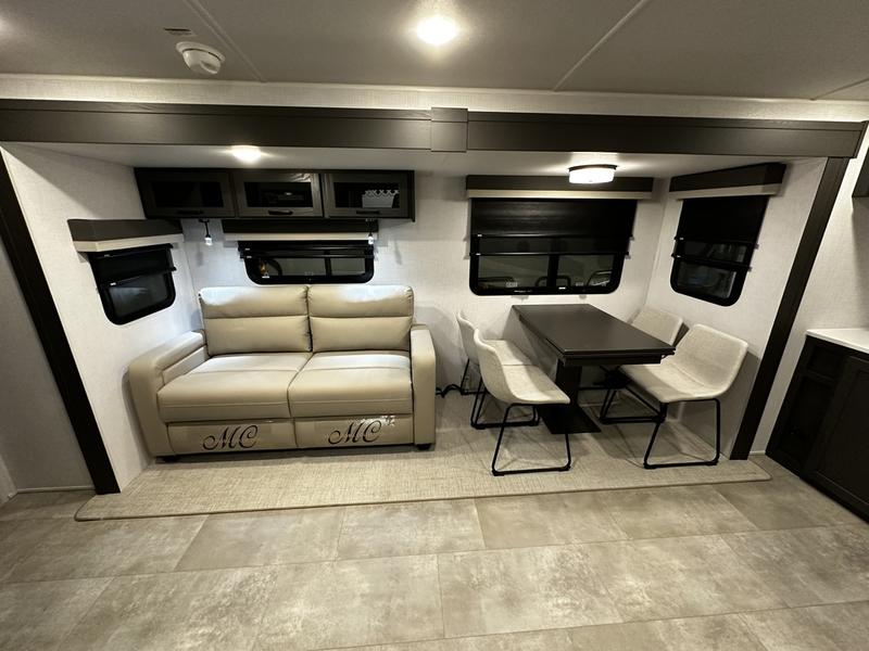 2025 Forest River Flagstaff Super Lite 26FKBS - Image 7