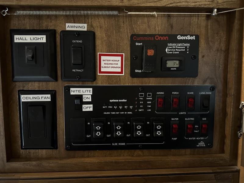 2016 Keystone RV Montana High Country 343RL - Image 15