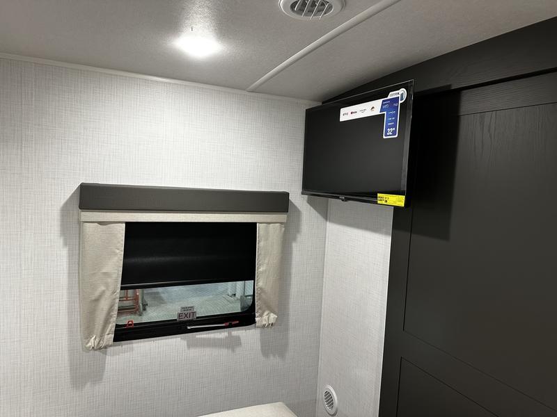 2025 Forest River Flagstaff Super Lite 26RBWS - Image 16