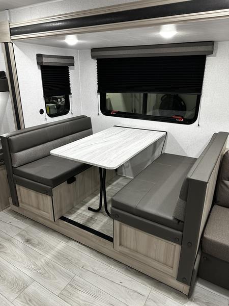 2025 Forest River Silver Lake 2700 BH - Image 9