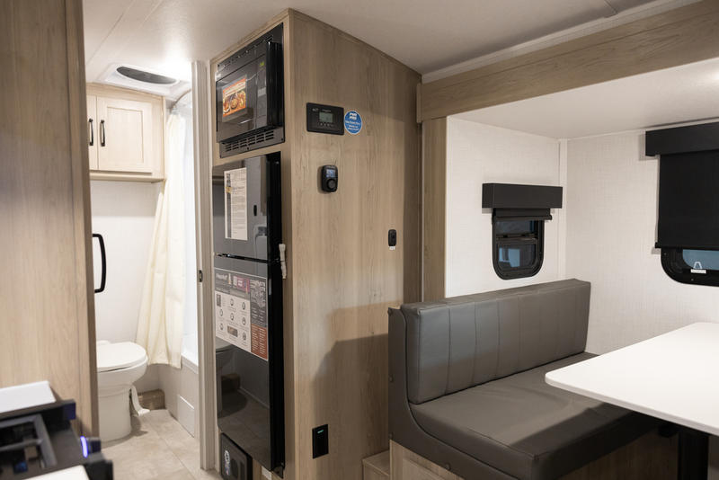 2025 Forest River Flagstaff E-Pro E20BH - Image 11