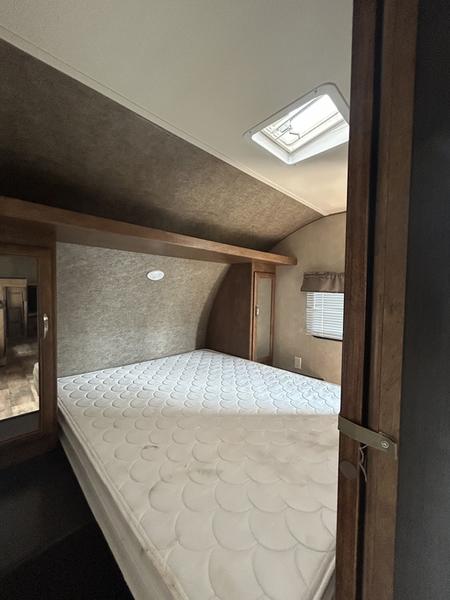 2017 Forest River Wildwood X-Lite 263BHXL - Image 10