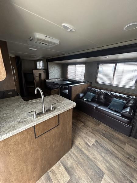 2017 Forest River Wildwood X-Lite 263BHXL - Image 5