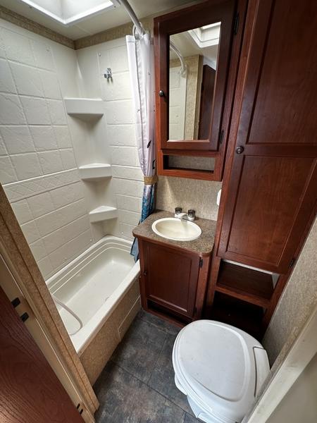 2012 Dutchmen Aerolite 215BHKS - Image 14