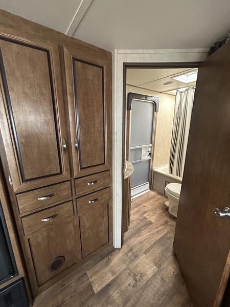 2017 Forest River Wildwood X-Lite 263BHXL - Image 2